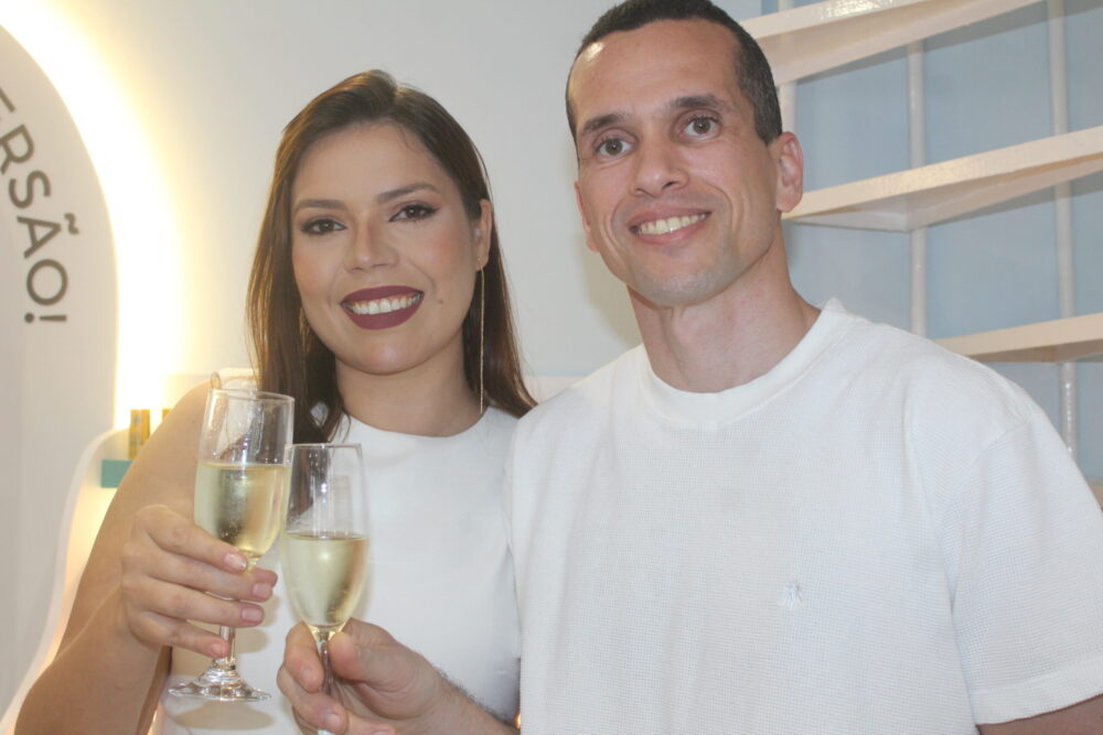 De vendedora a empresária: Viviane Martins celebra nova fase da Yes! Cosmetics em Itabira
