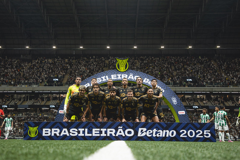 Atlético visita o Flu pelo Brasileirão; Rádio Caraça transmite