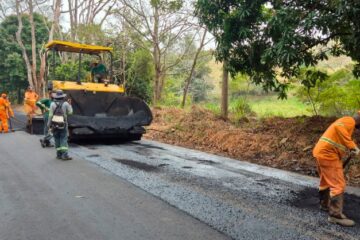 Governo de Minas revitaliza rodovias em Manhumirim para impulsionar economia e turismo regional
