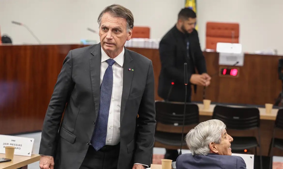 Bolsonaro é preso em Brasília pela Polícia Federal