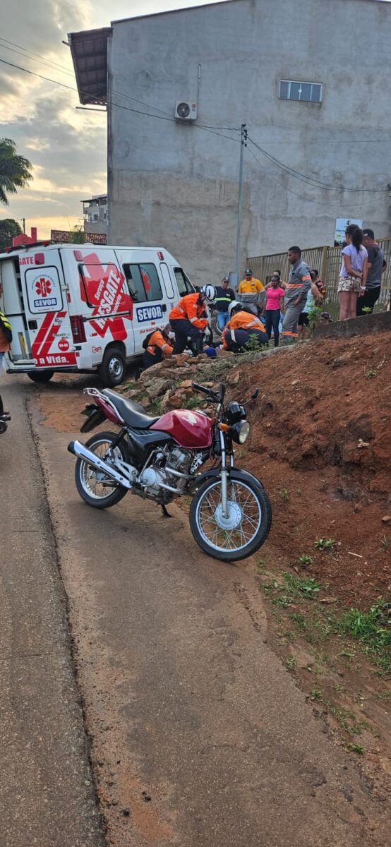 Jovem fica ferido em colisão entre moto e carro na entrada de Rio Piracicaba
