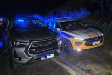 Foragido é preso em João Monlevade após perseguição e apreensão de caminhonete clonada na BR-262, em Abre Campo