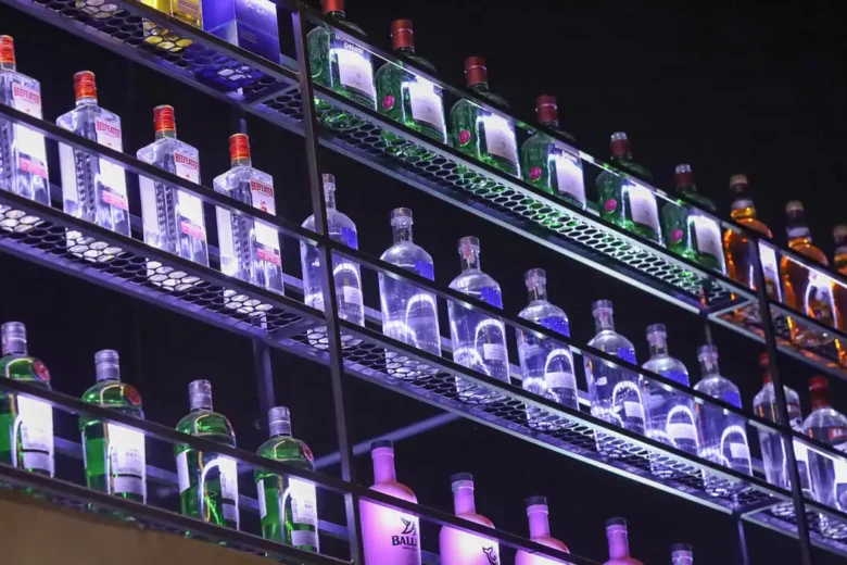 Homem intoxicado por metanol recebe alta, em SP