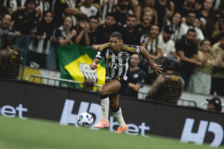 Atlético-MG e Bahia se enfrentam na Arena MRV: Rádio Caraça transmite ao vivo