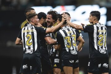 Com show de Hulk e Igor Gomes, Atlético-MG aplica 3 a 0 no Bahia e se afasta do Z-4