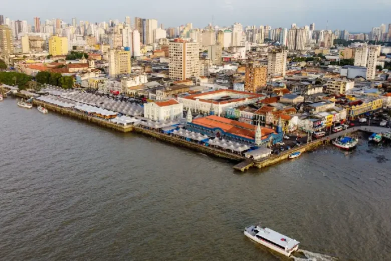 Lula e Janja se hospedam em barco com diária de R$ 5,3 mil  durante a COP30