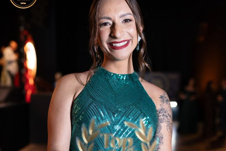 Camilla Dutra é eleita doula mais lembrada de Itabira pelo Top of Mind