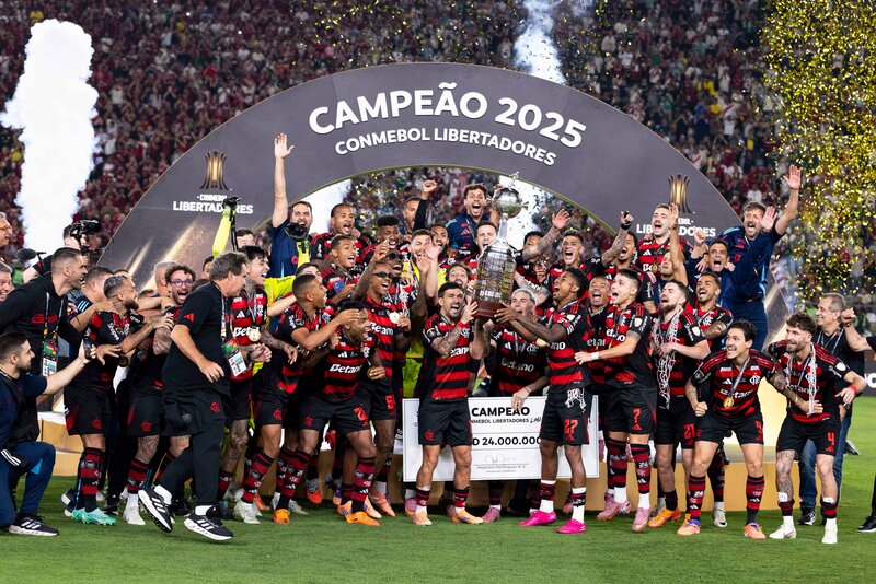 Flamengo supera Palmeiras e conquista o tetra da Libertadores