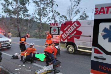 Homem de 77 anos fica ferido em capotamento na BR-381, próximo à Curva do Boi