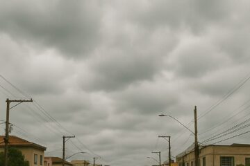 Terça-feira será nublada e quente: Chuva é uma possibilidade distante
