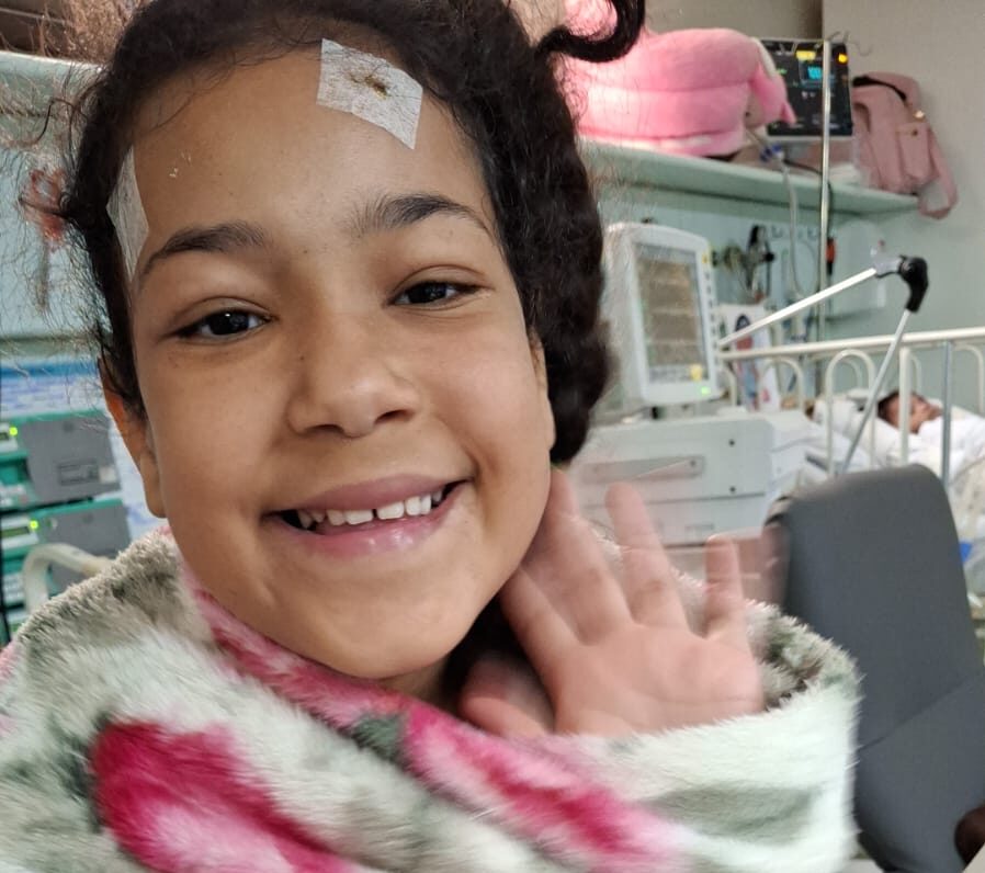 Todos por Sofia: família organiza rifa solidária para custear tratamento de criança itabirana contra tumor cerebral