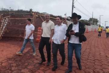 “Não precisa trazer empresa de fora, basta investir em quem está aqui”, diz deputado durante visita à Itabira