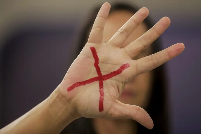 OMS: 840 milhões de mulheres no mundo foram alvo de violência