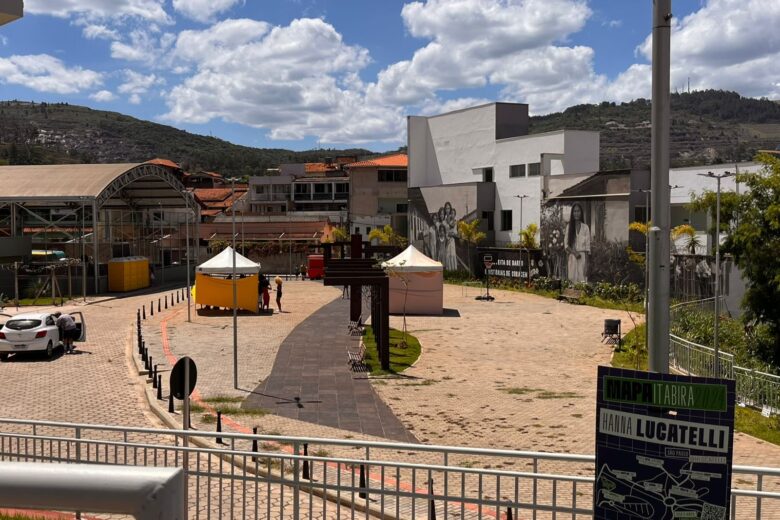 Roda de samba do Grupo Kasa Rica encerra Semana da Consciência Negra em Itabira, às 16h, na Praça Mário de Carvalho