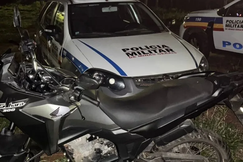 Polícia Militar recupera motocicleta roubada em Itabira e segue em busca dos autores