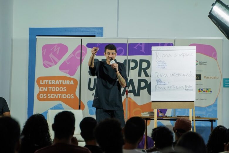 Rapper itabirano Thiago SKP realiza aula-espetáculo no Museu Histórico de Paracatu; confira
