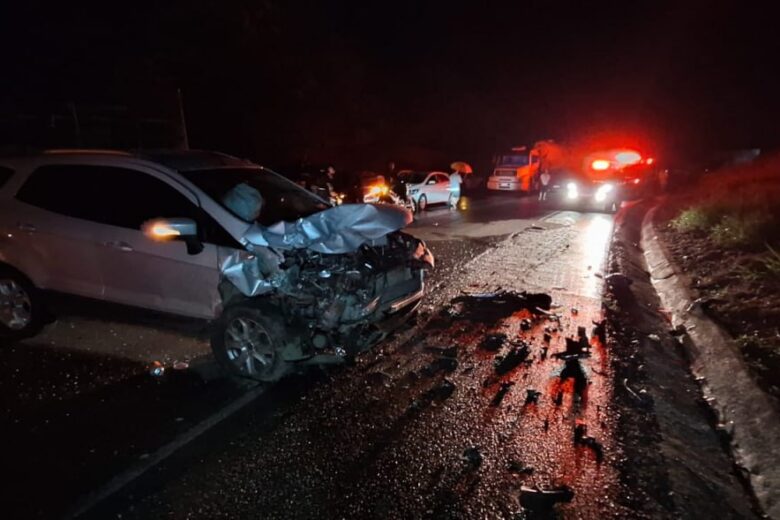 Colisão na BR-262, em Rio Casca, deixa um morto e seis feridos