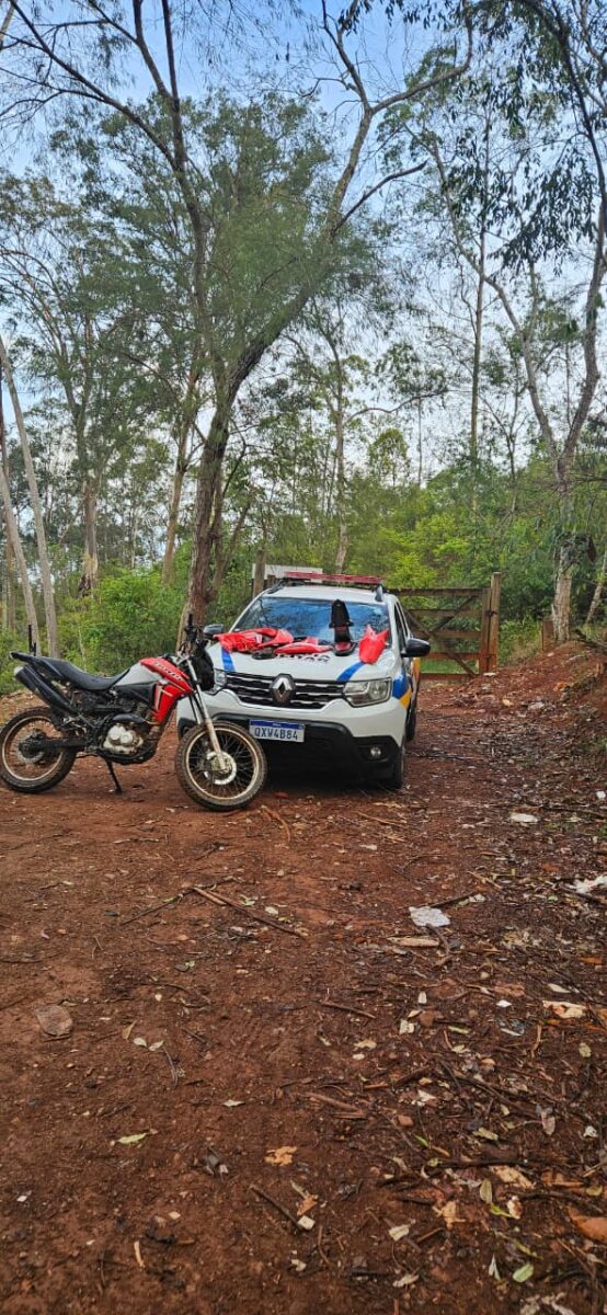 Polícia recupera moto roubada, em Bela Vista de Minas