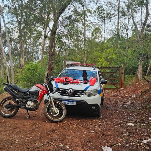 Polícia recupera moto roubada, em Bela Vista de Minas