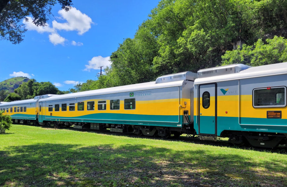 Trem de Passageiros Noturno da Vale volta a circular na EFVM em 2026 com Itabira na rota; saiba mais