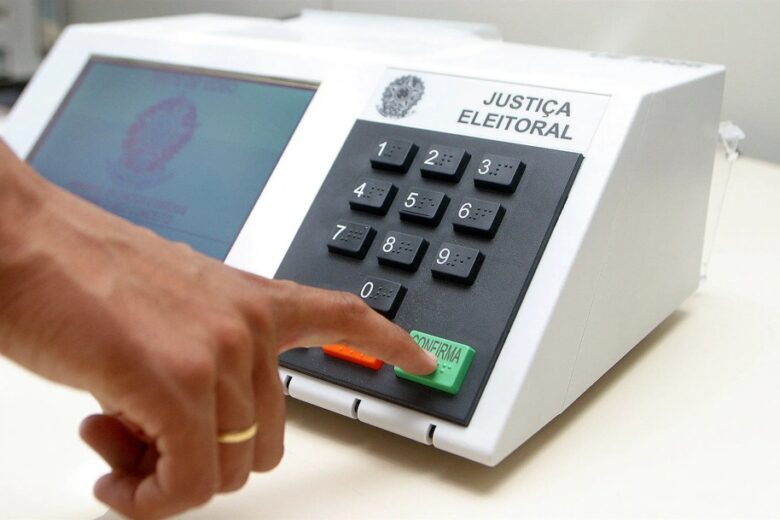 STF julga possibilidade de candidatos sem filiação partidária disputarem eleição