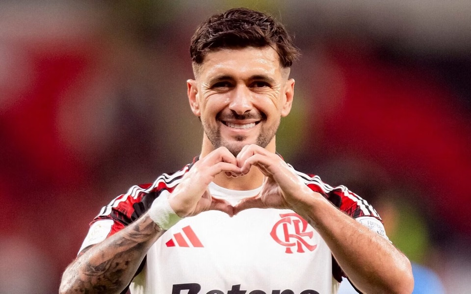 Arrascaeta supera a concorrência de Lionel Messi e é eleito o Rei da América