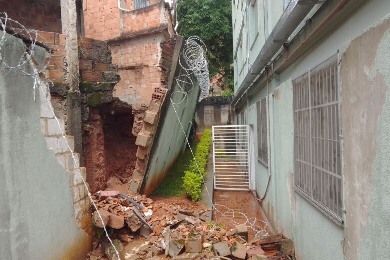 Muro desaba e danifica estrutura de hospital no Bairro Serra após fortes chuvas em BH