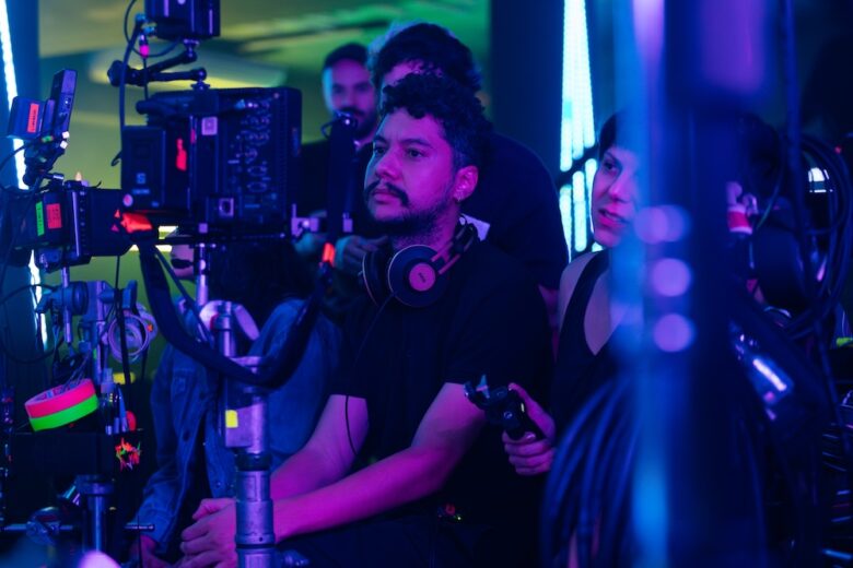 Cineasta itabirano Breno Alvarenga constrói carreira entre formação, editais e set de filmagem