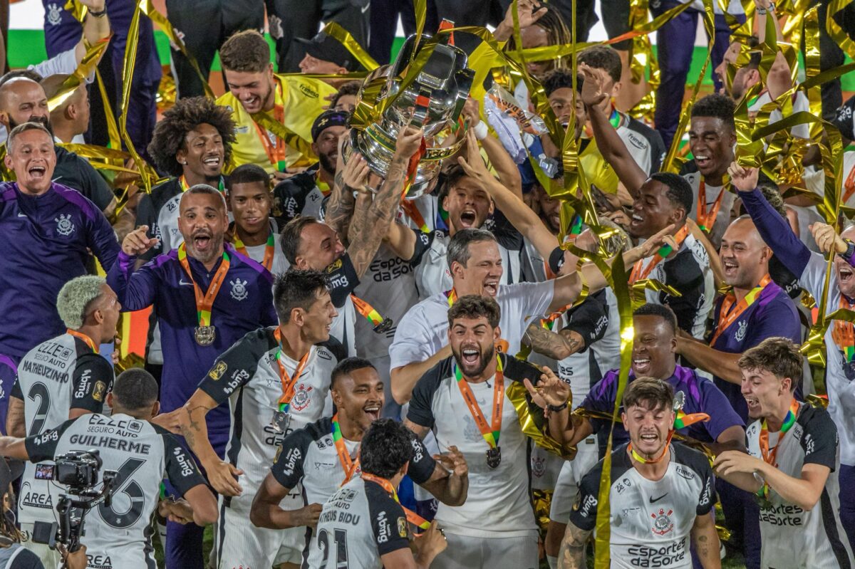 Corinthians supera o Vasco e conquista a Copa do Brasil