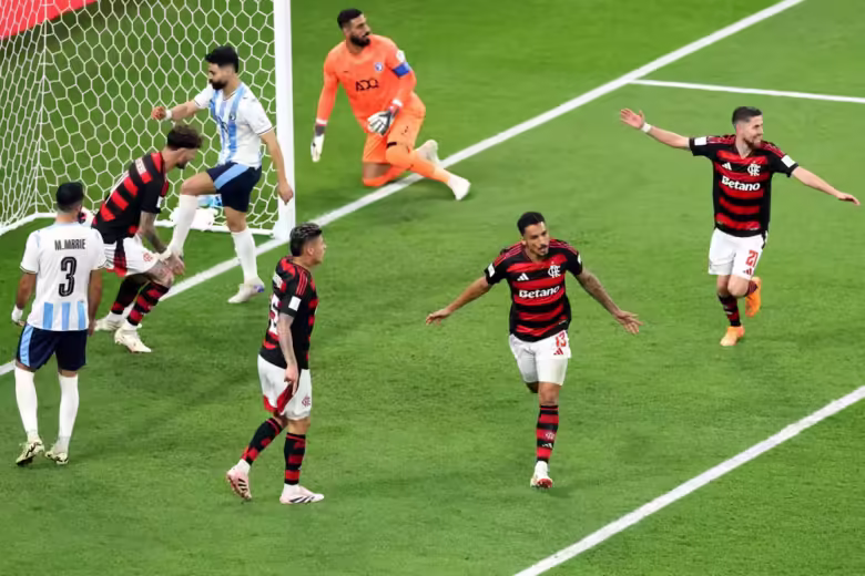 Flamengo vence Pyramids e enfrentará PSG na final Intercontinental