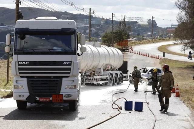 Simulado de grande acidente mobiliza equipes e altera tráfego na BR-040 nesta quarta-feira