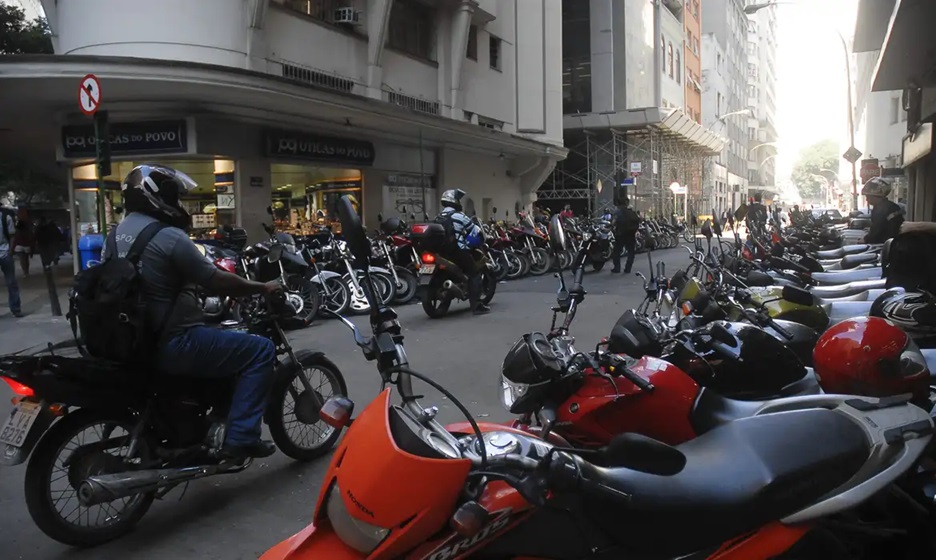 Saiba como registrar veículo ciclomotor; prazo vai até quarta-feira