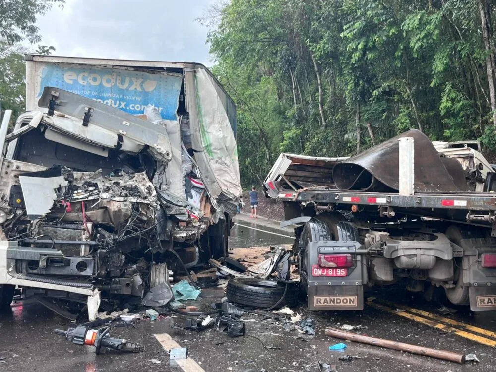 Acidente grave interdita a BR-381 entre São Gonçalo do Rio Abaixo e João Monlevade; duas pessoas ficam feridas