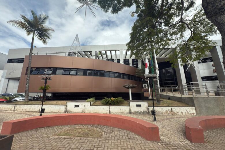 Câmara de Itabira aprova 2026 como ano do centenário dos ex-prefeitos Jairo Magalhães e Virgílio Gazire