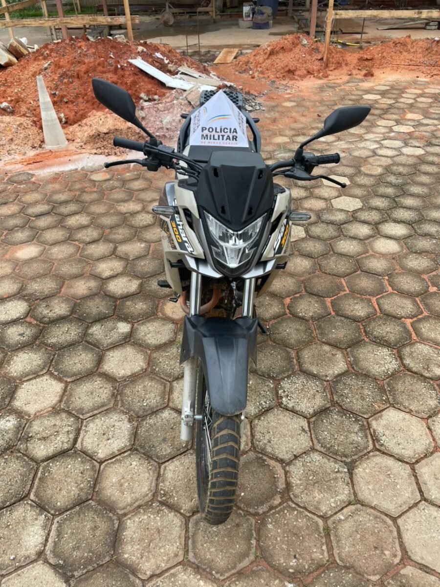 Polícia Militar recupera motocicleta clonada durante patrulhamento em São Gonçalo do Rio Abaixo