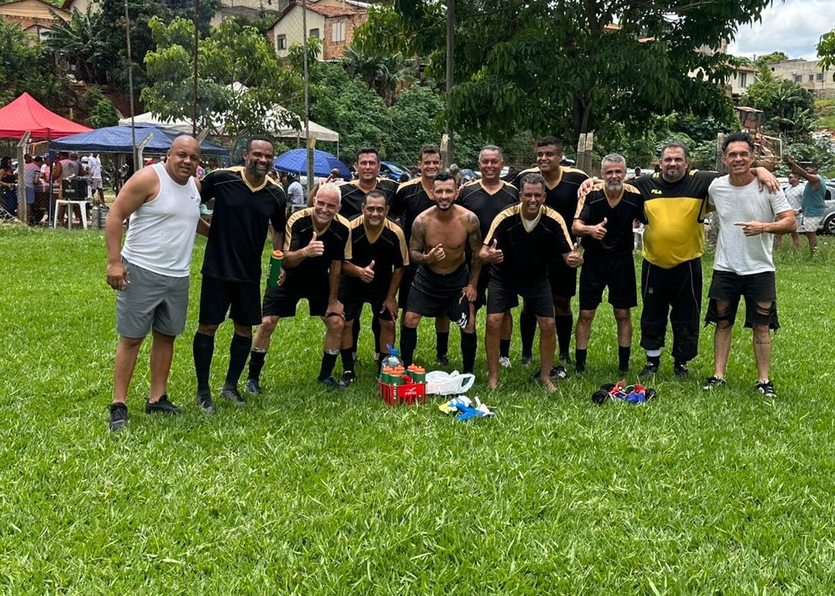 Jogo beneficente do Time Galáticos reúne mais de 400 pessoas e arrecada donativos em Itabira