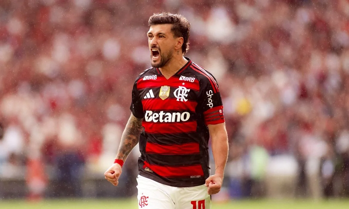 Arrascaeta é finalista no tradicional prêmio Rei da América