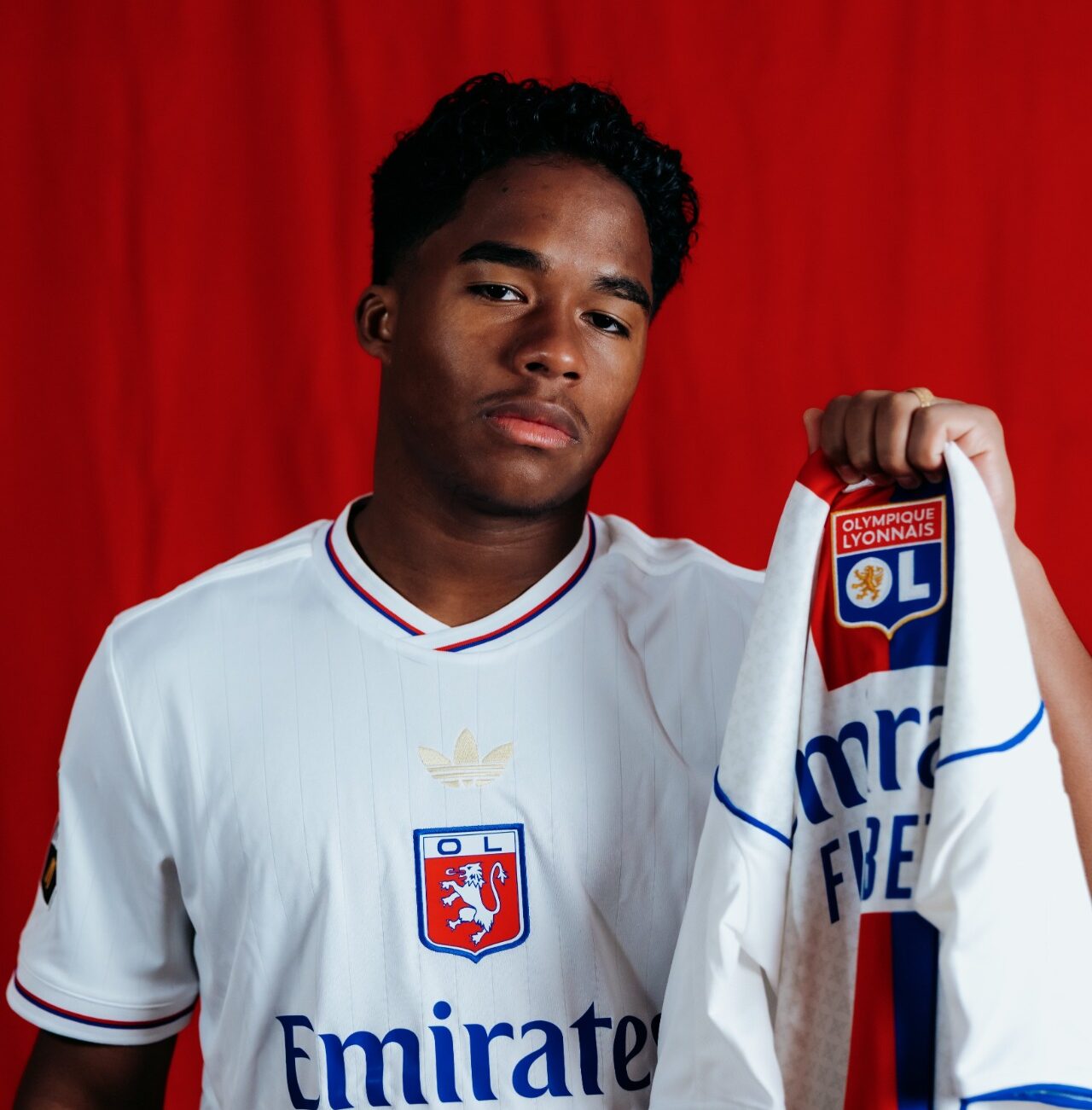 Lyon anuncia contratação por empréstimo do atacante Endrick