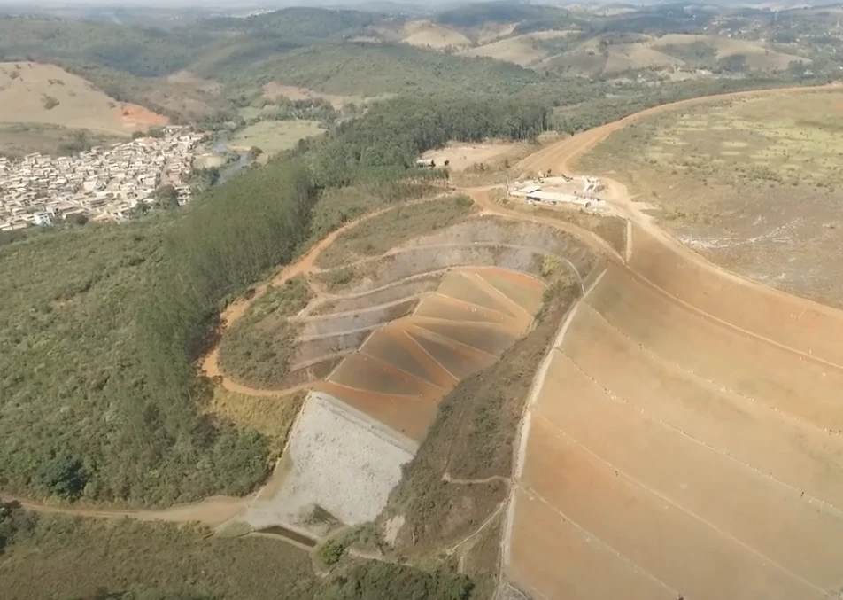 TCE suspende licenciamento de barragem da AngloAmerican por ameaçar comunidade quilombola em Conceição do Mato Dentro