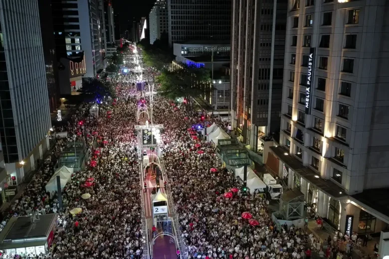 São Paulo celebra réveillon na Paulista com shows, fogos silenciosos e operação especial