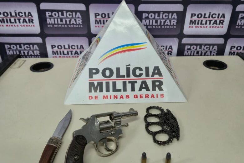 Idoso de 73 anos é preso por agressão e porte ilegal de arma, em Ipoema