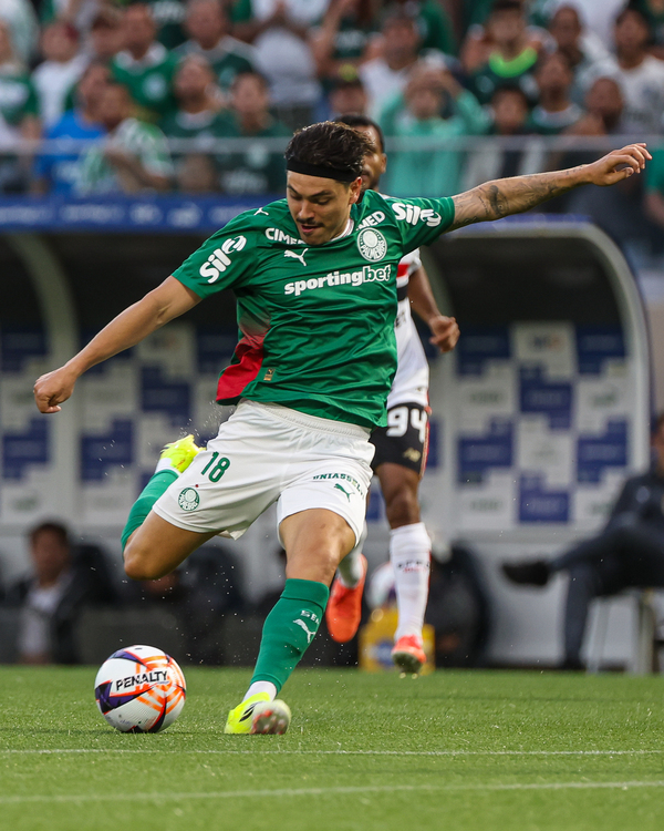 No Paulistão, Palmeiras vence São Paulo por 3 a 1