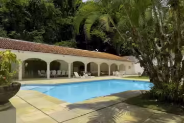 Quem dá mais? Mansão de Renato Aragão vai a leilão por dívida de R$ 548 mil em IPTU