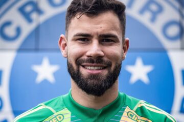 Cruzeiro oficializa contratação do goleiro Matheus Cunha, ex-Flamengo, até 2028