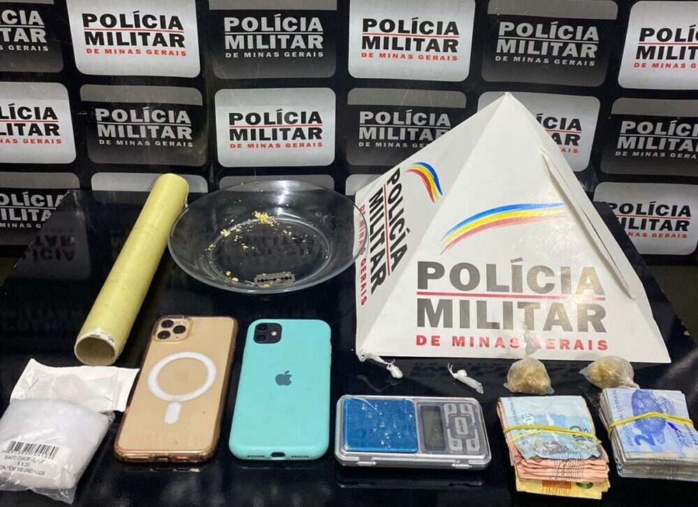 Mulher é presa por tráfico de drogas durante operação policial em Brumal, distrito de Santa Bárbara
