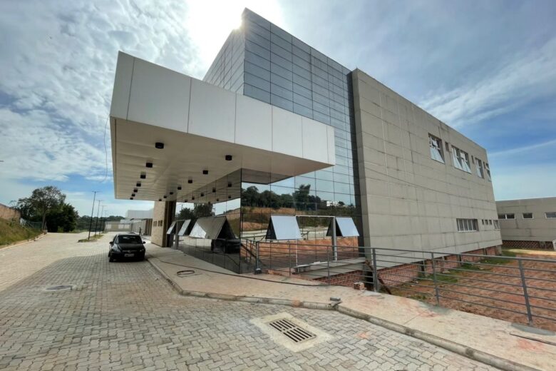 Hospital Regional de Divinópolis avança no papel, mas ainda não tem data para começar a funcionar Hospital Regional de Divinópolis avança no papel, mas ainda não tem data para começar a funcionar