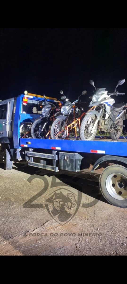 Operação da Polícia Militar fiscaliza 20 motocicletas e remove veículos irregulares em Bela Vista de Minas