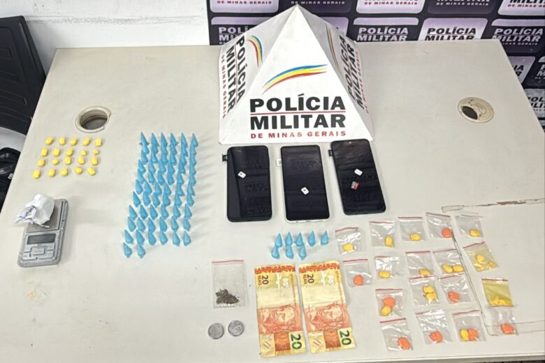 Itabira: PM prende quatro por tráfico de drogas no bairro Santa Marta