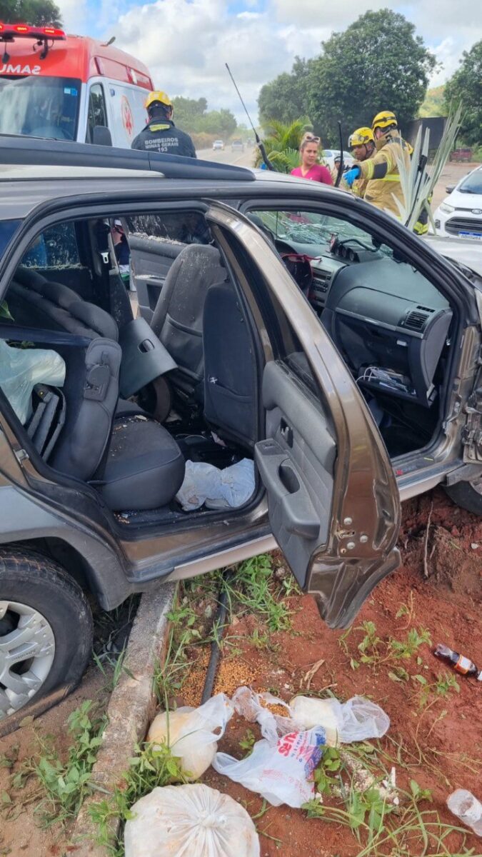Colisão deixa dois mortos e dois feridos na na BR-116