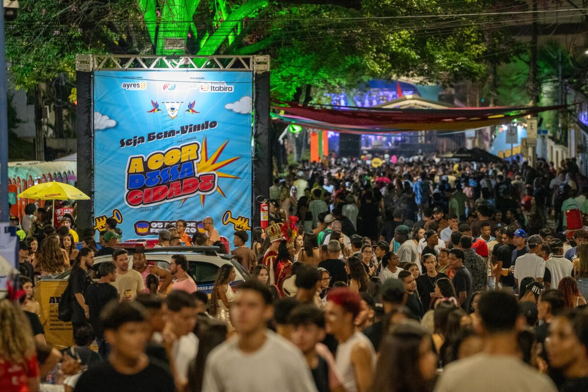 Pré-Carnaval de Itabira reúne quase 20 mil pessoas e impulsiona cultura e economia local